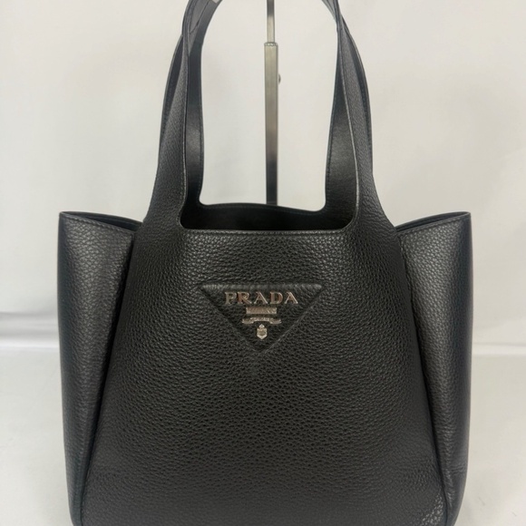 Prada Vitello Daino Soft Medium Dynamique Tote - Picture 2 of 16